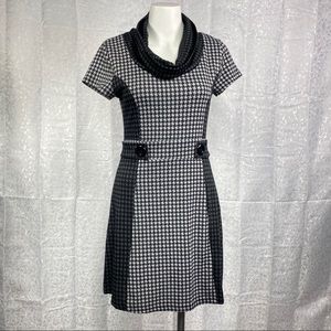 Papillon knit dress houndstooth color block